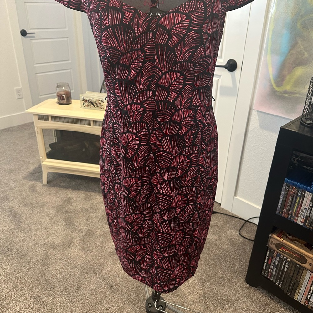 Black dress with shades of pink and dark dark pink